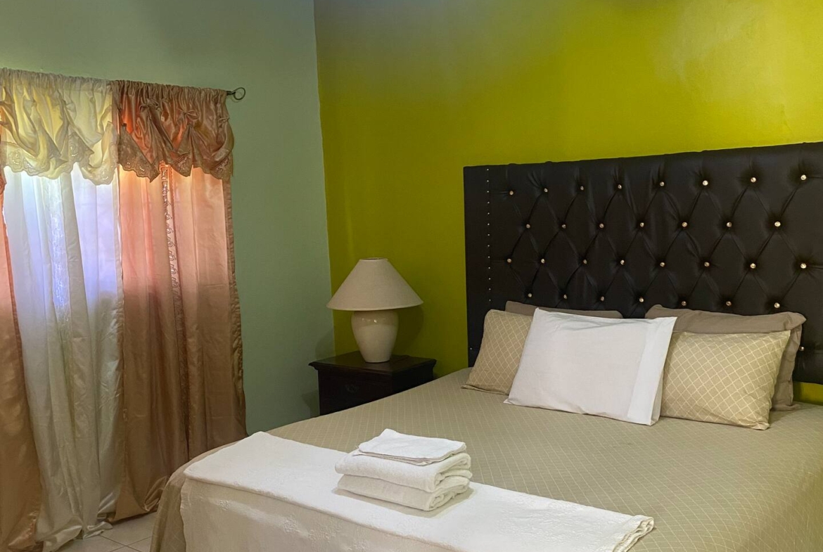 266 7 East, Greater Portmore, St. Catherine
