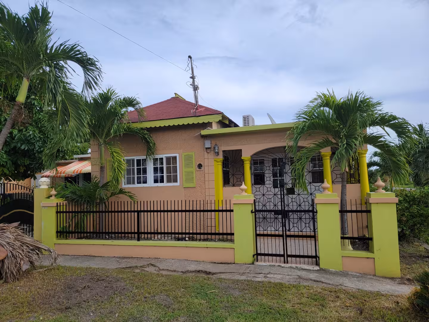 front1 266 7 East, Greater Portmore, St. Catherine
